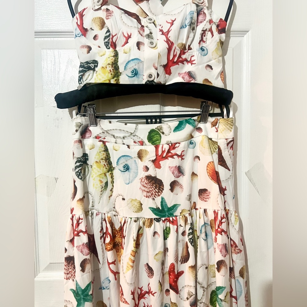 Commense White Floral Shell-Print Crop Top and Maxi Skirt Set - Picture 14 of 15